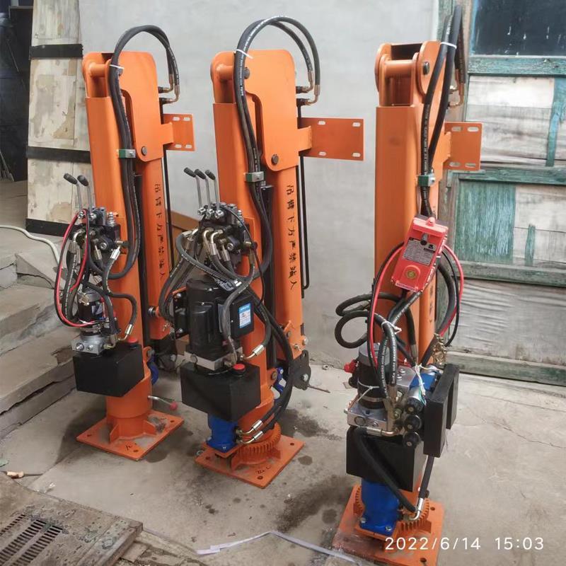 西湖乡重汽蓝牌随车吊 3.2吨 国六动力强 液压驱动 农用自卸起重机